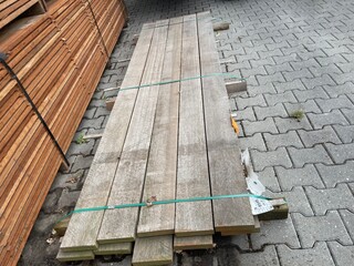 Ca. 10x Guyana Teak Planken Fijnbezaagd, 33x158mm, lengte 275cm